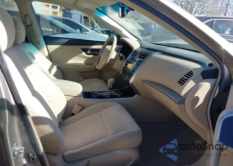 2013 Nissan Altima 2.5 Sv z USA, uszkodzony, nr VIN 1N4AL3AP5DN457748